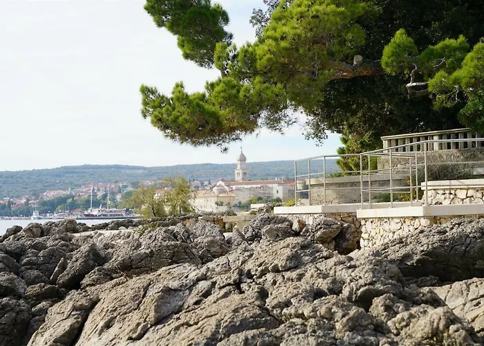 Sesar Krk - No. 1 Iva Krk Town