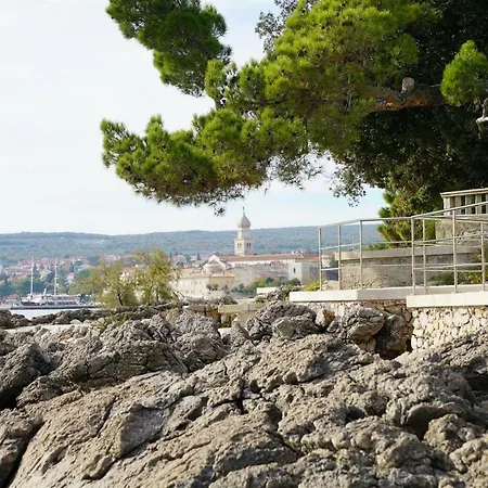 Sesar Krk - No. 1 Iva Krk Town