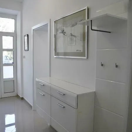 Apartman Sesar Krk - No. 1 Iva *